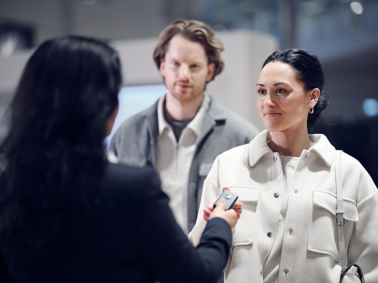 découvrez le rôle essentiel d’un salesperson : ses missions, compétences clés et conseils pour exceller dans la vente et booster votre carrière commerciale.